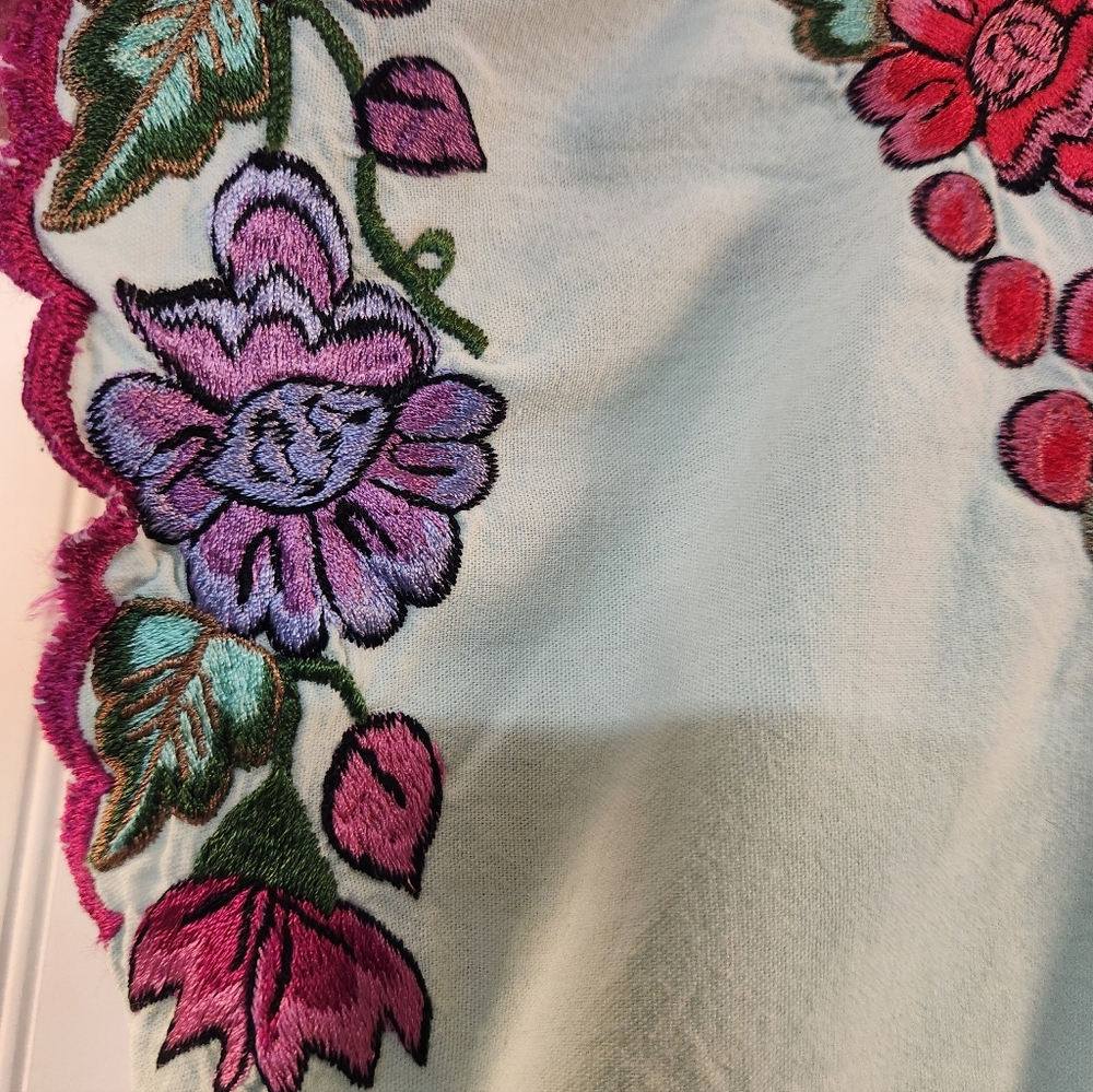 Women's Mint Embroidered Floral Arch Hem Linen Tunic Top Size L Handmade Artsy - Picture 3 of 11